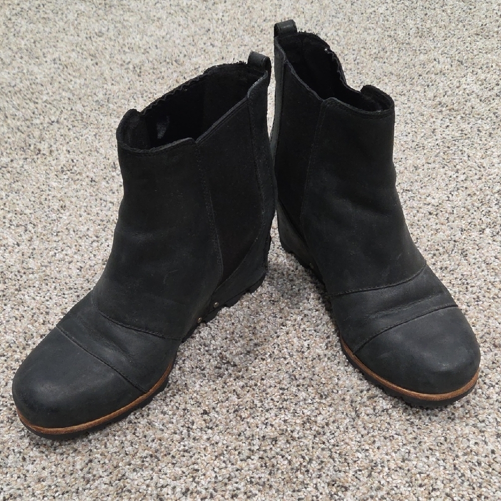 Sorel Chelsea Wedge, size 11, Women's Black Ankle Boots